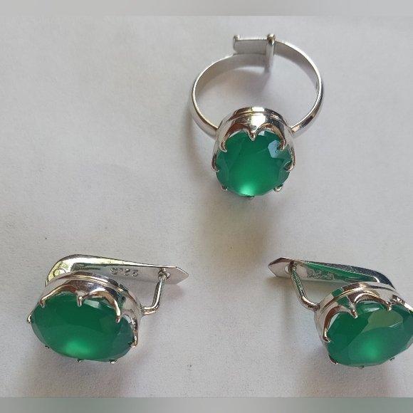 Silver 925 Green Onyx Adjustable Ring, Lever Back Earrings Set - Picture 10 of 10